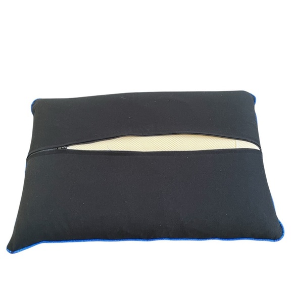 2 Sealy memory foam Black Pillow - Picture 4 of 7
